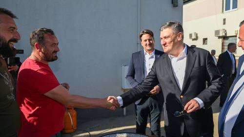 predsjednik-milanovi-sudjelovao-je-na-sveanoj-sjednici-opinskog-vijea-opine-stari-mikanovci-povodom-obiljeavanja-dana-opine 55232194282 o