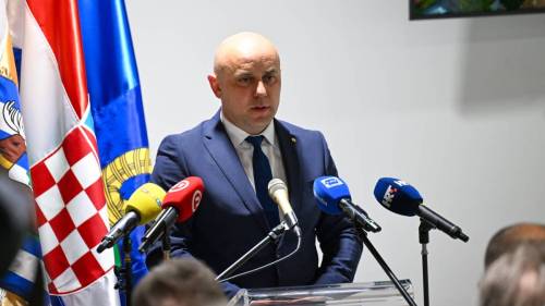 predsjednik-milanovi-sudjelovao-je-na-sveanoj-sjednici-opinskog-vijea-opine-stari-mikanovci-povodom-obiljeavanja-dana-opine 55232194357 o