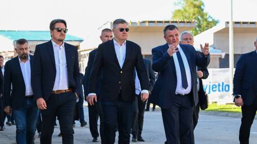 predsjednik-milanovi-sudjelovao-je-na-sveanoj-sjednici-opinskog-vijea-opine-stari-mikanovci-povodom-obiljeavanja-dana-opine 55233251523 o