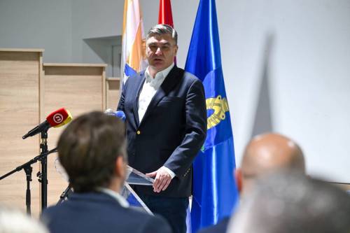 predsjednik-milanovi-sudjelovao-je-na-sveanoj-sjednici-opinskog-vijea-opine-stari-mikanovci-povodom-obiljeavanja-dana-opine 55233251573 o